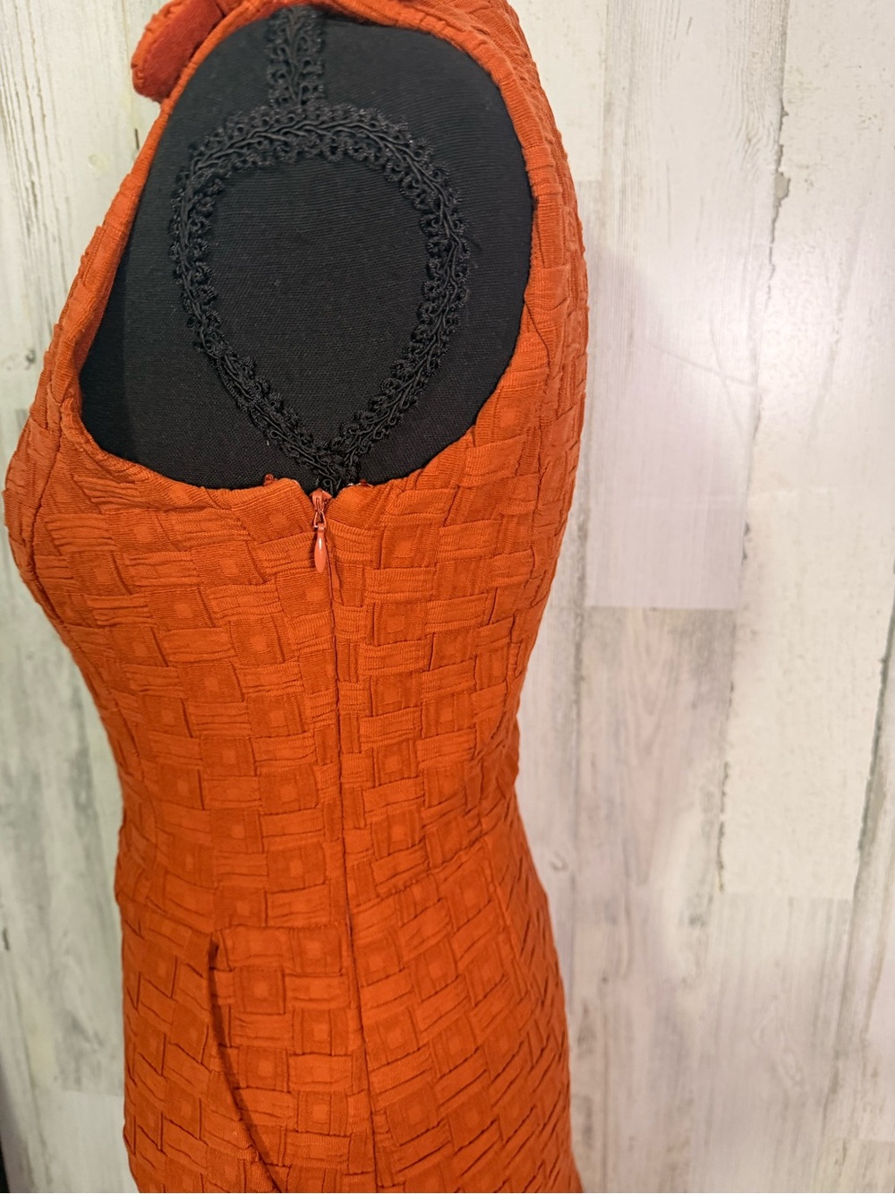 Stunning textured sheath Burnt Orange dress by Tabitha Anthropologie size 0 - Picture 11 of 13